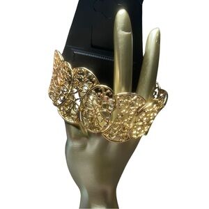 Lane Bryant Gold Filagree Stretch Bracelet NWT